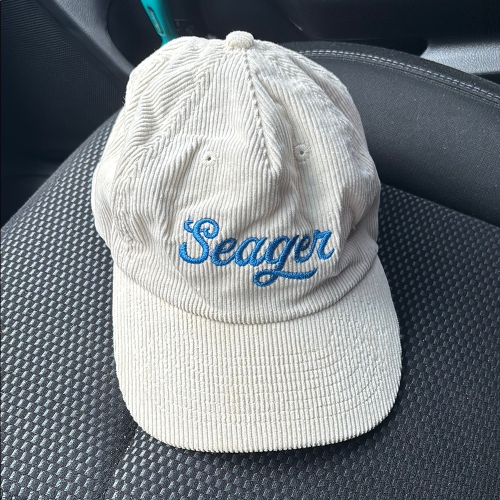 Seager Corduroy Cap